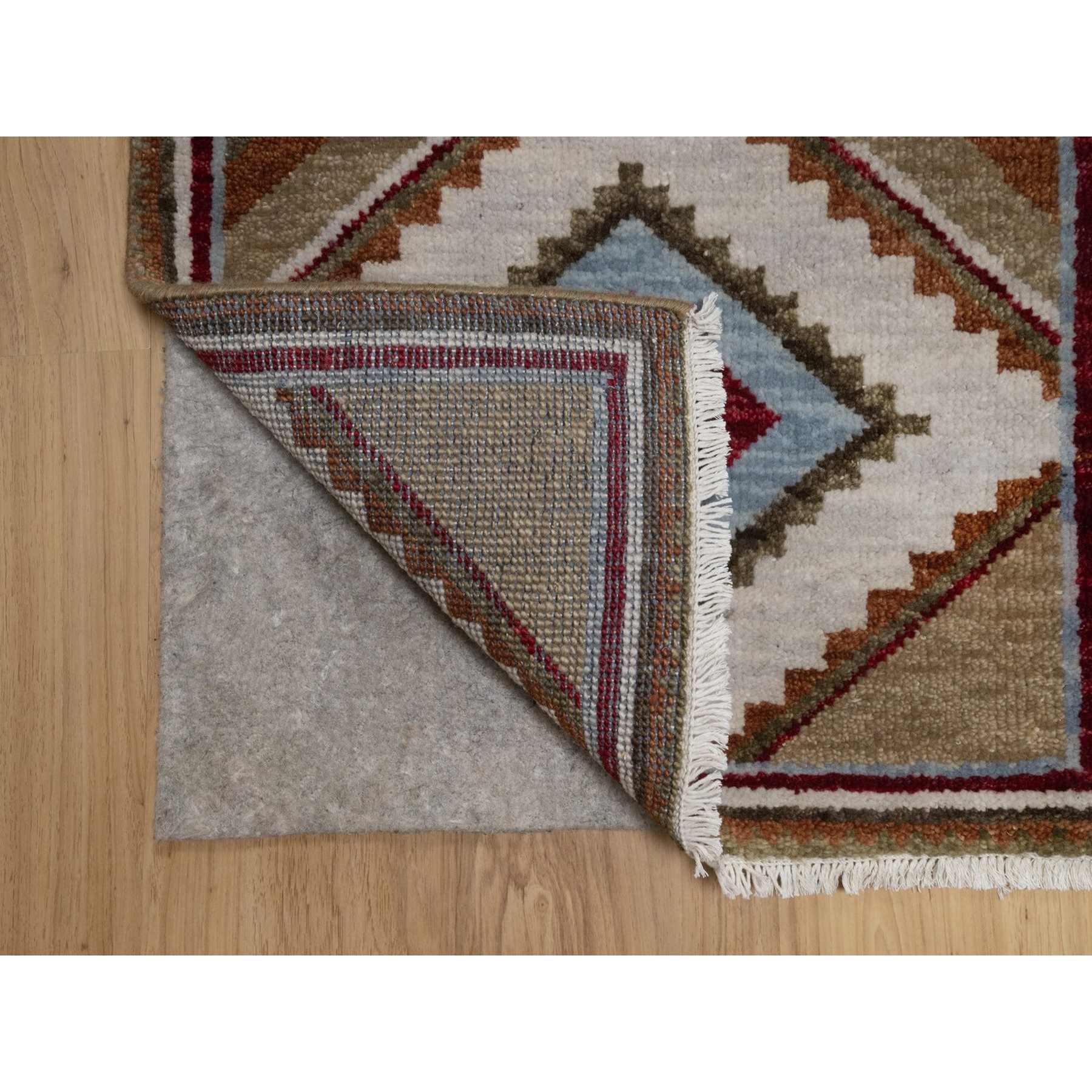 2'x3'1" Pastel Gray, Southwestern American Indian Design with Piled Construction, Plush and Lush, Hand Knotted, Pure Wool, Mat, Sample, Oriental Rug Sh91453