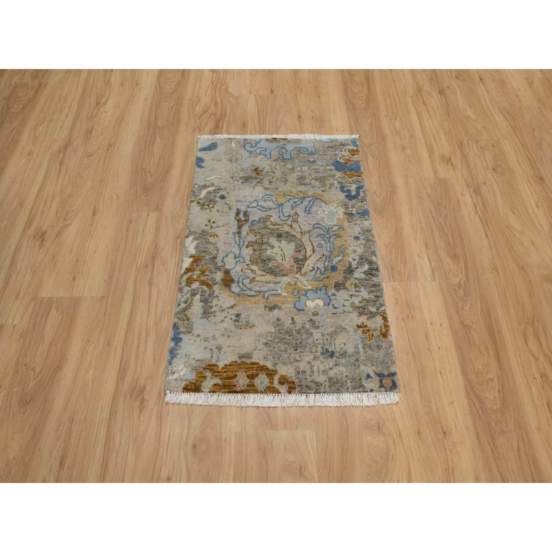 2'x3'1" Cashew White, Broken Pattern with Oushak Design, Borderless, 100% Wool, Hand Knotted, Mat, Sample, Oriental Rug Sh91465