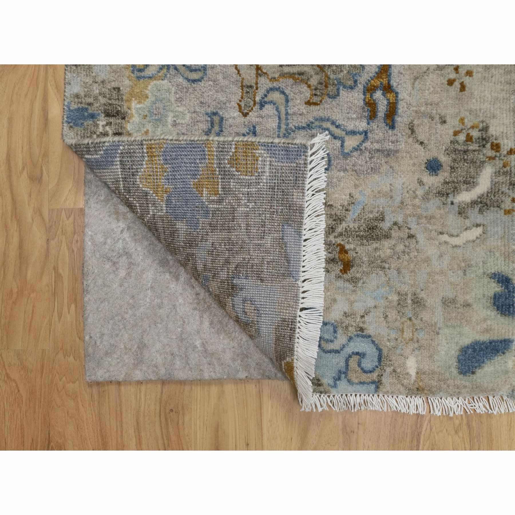 2'x3'1" Cashew White, Broken Pattern with Oushak Design, Borderless, 100% Wool, Hand Knotted, Mat, Sample, Oriental Rug Sh91465
