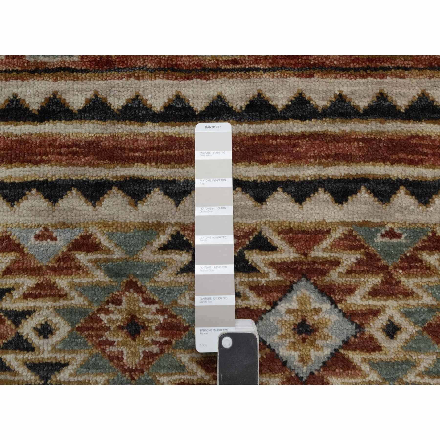 2'6"x9'10" Oyster Gray, Southwest American Indian Design with Piled Construction, Plush and Lush, Hand Knotted, Pure Wool, Runner, Oriental Rug Sh91473