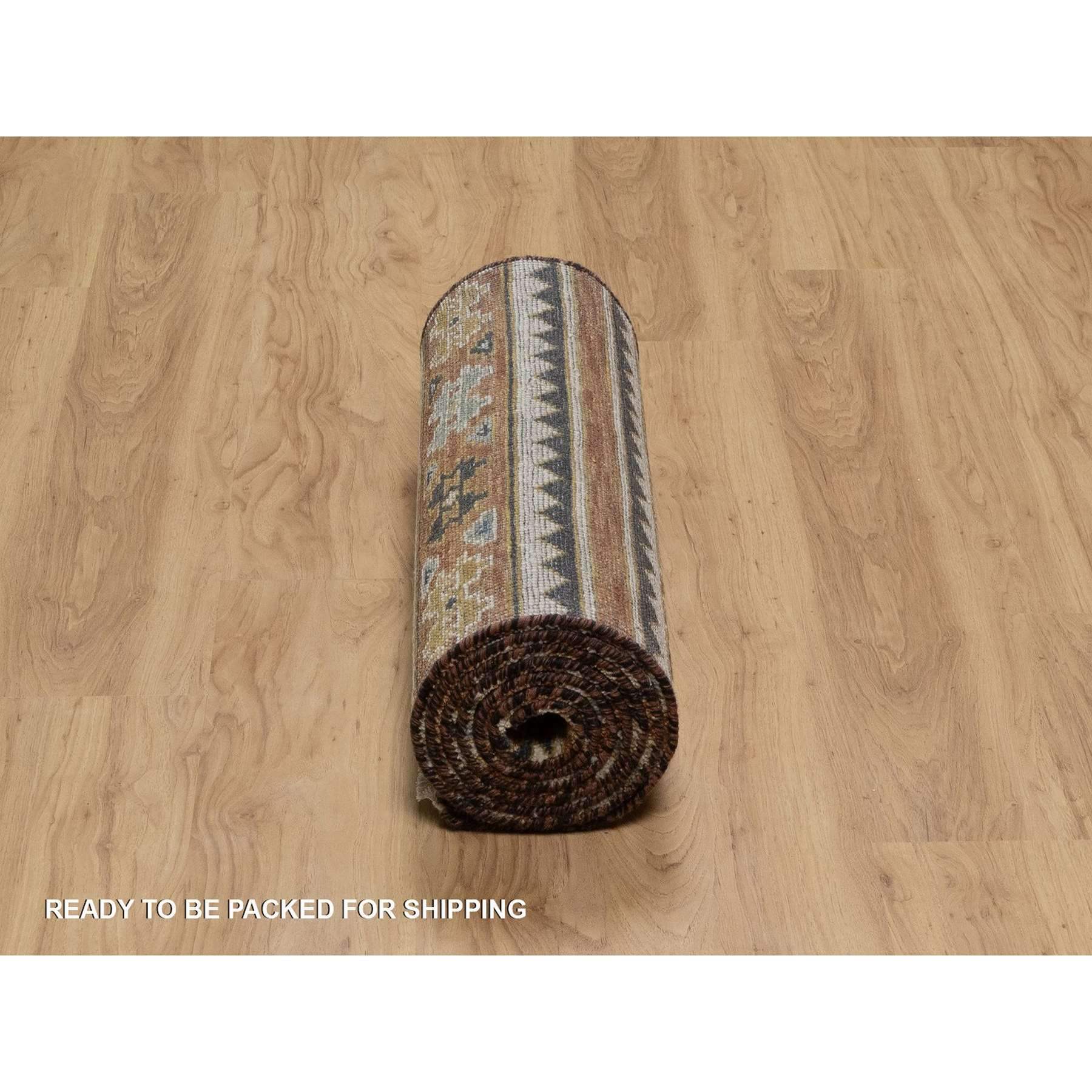 2'6"x9'10" Oyster Gray, Southwest American Indian Design with Piled Construction, Plush and Lush, Hand Knotted, Pure Wool, Runner, Oriental Rug Sh91473